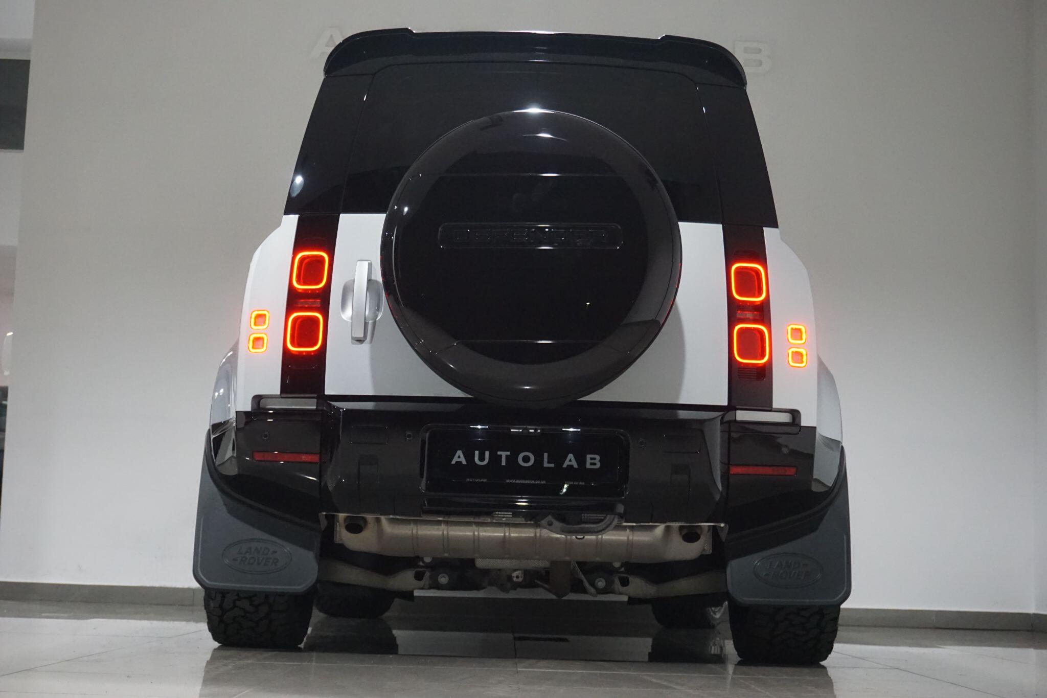 Land Rover Defender 110 2.0 P400e 15.4kWh XS Edition SUV 5dr Petrol Plug-in Hybrid Auto 4WD Euro 6 (s/s) (404 ps)